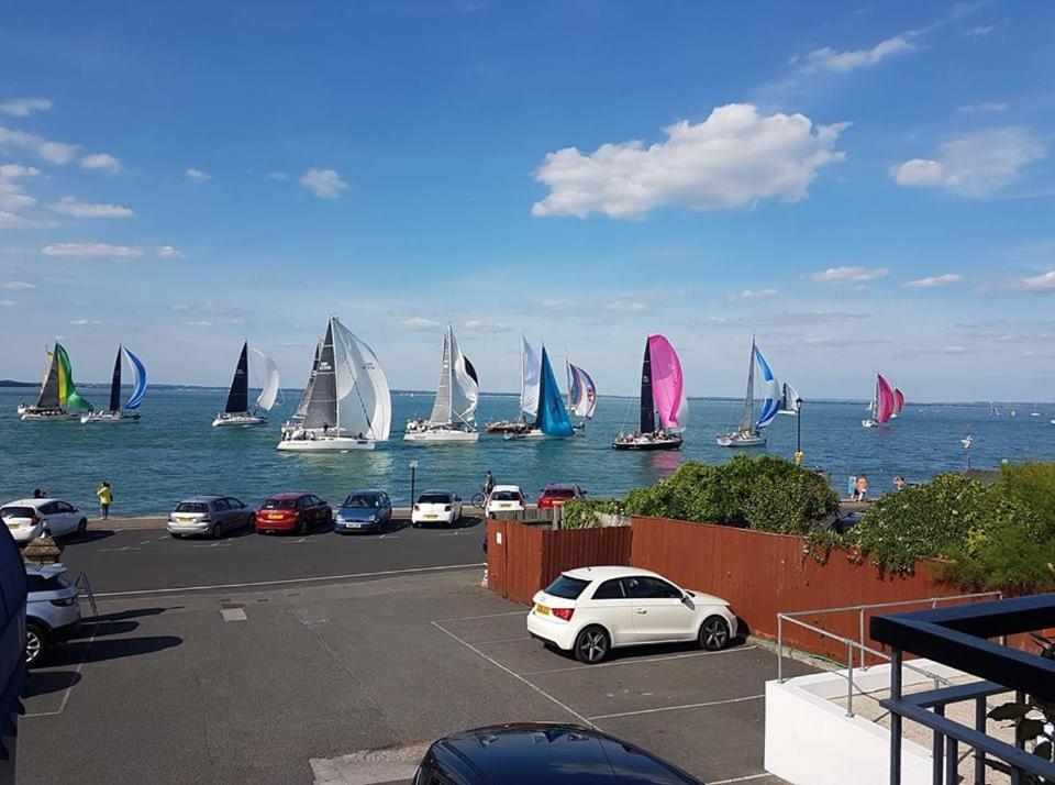 Best Western New Holmwood Hotel Cowes  Exteriör bild