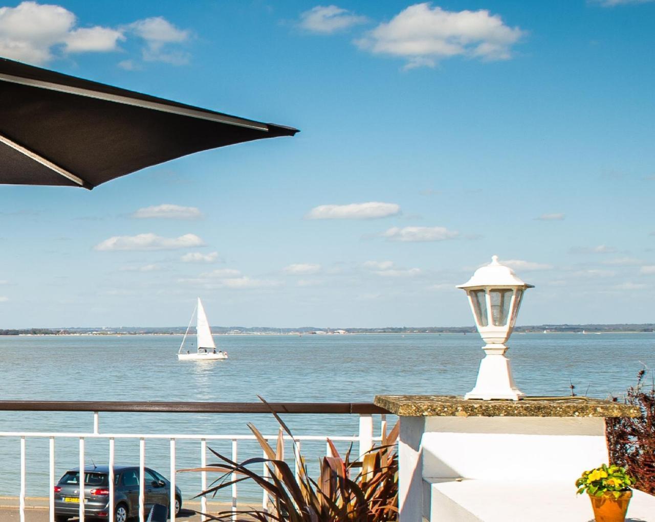 Best Western New Holmwood Hotel Cowes  Exteriör bild